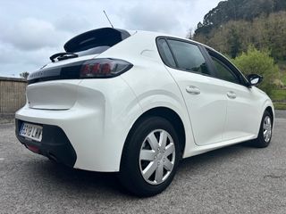 Peugeot 208 2022