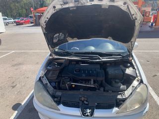 Peugeot 206 2002