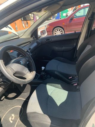 Peugeot 206 2002