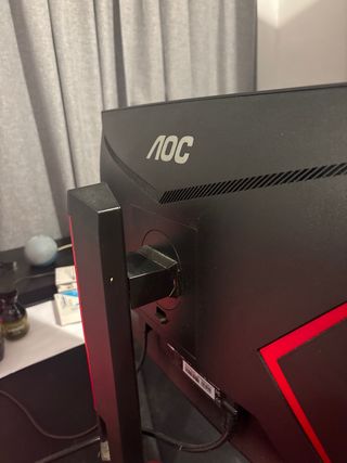 Monitor Gaming AOC Negro Curvo, vendo por dinero