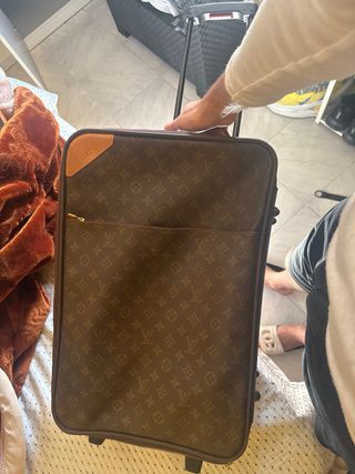 Luis Vuitton original una maleta e caja e 2 bolsos