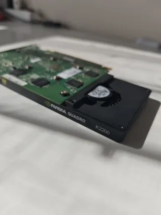 NVIDIA Quadro 4GB GDDR5 Profesional