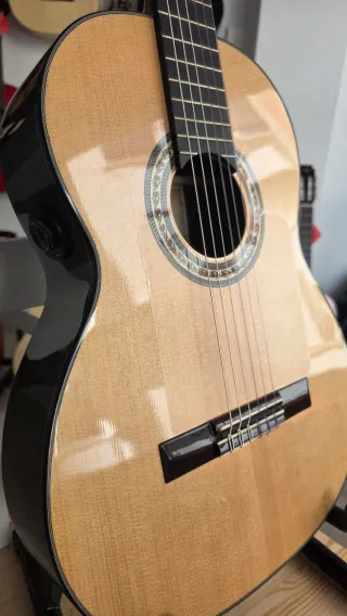 Guitarra Flamenca