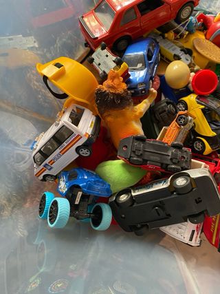 Scatola di Giocattoli Vintage Assortiti