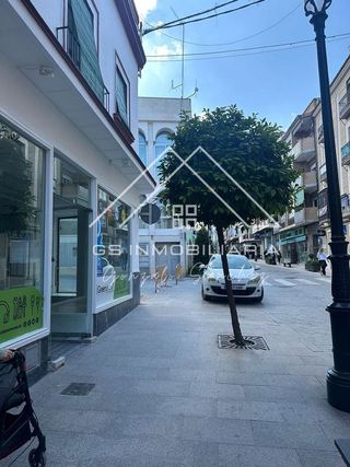 Local comercial en alquiler en Lucena