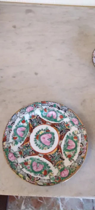 3 Piccoli piatti in porcellana cinese Macau floreale