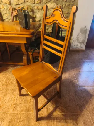 Mesa comedor de madera maciza extensible y 6 silla