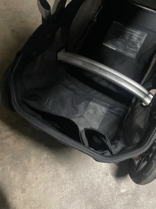 Carrito y capazo rosa Bebé UPPAbaby Vista V2