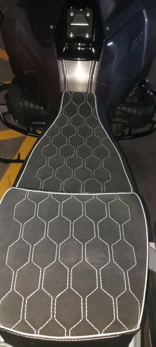 Asiento de moto personalizado
