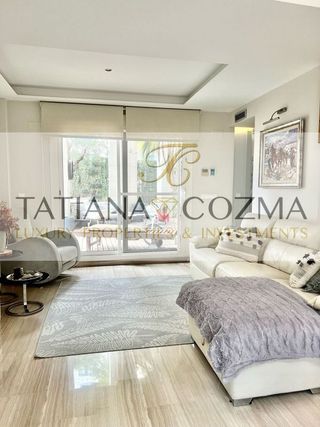 Casa adosada en alquiler en Benicalap en Valencia