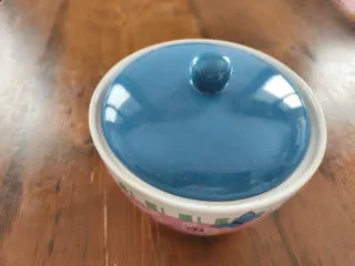 Biscottiera in ceramica decorata