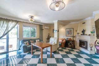 Casa adosada en venta en Cúllar Vega