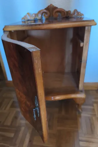 Mesilla Vintage Madera Tallada