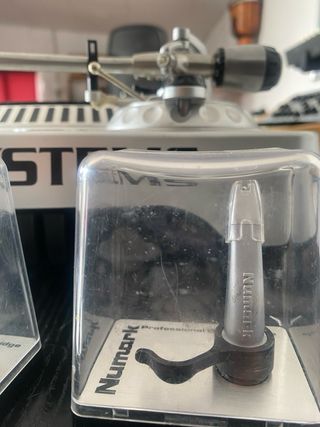 2 Cápsulas Numark con agujas