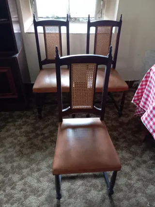 Sedie da pranzo in legno e canna