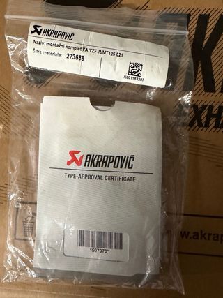 Escape Akrapovic Yamaha R125 Homologado
