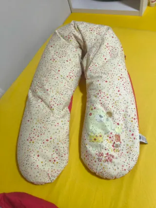 Cojín de lactancia infantil con dibujos