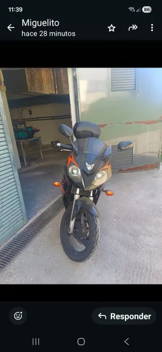 Daelim Roadwin R FI Negra/Naranja