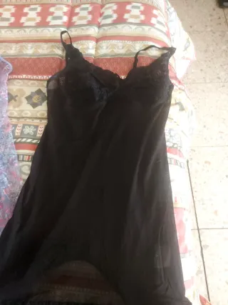 Picardías negras con encaje floral.Malva .3un.