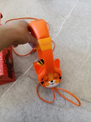 Auriculares infantiles naranjas