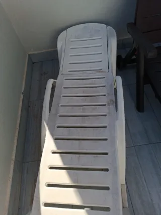 Tumbona de terraza de plástico