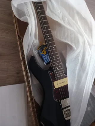 Yamaha Pacifica 311h Guitarra Eléctrica