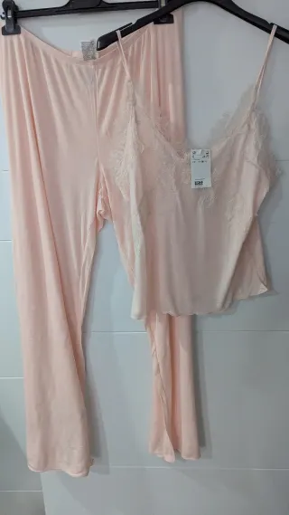Pijama H&M Negro Satén o Pijama H&M rosa encaje