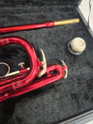 Trompeta HERALDO Sib 3 pistones Roja