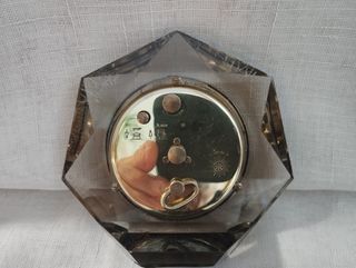 Despertador Europa Hexagonal Metacrilato