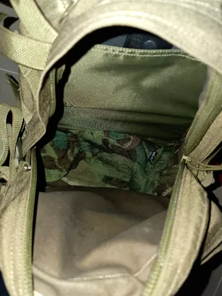 Mochila Táctica Airsoft Verde Militar + sombra