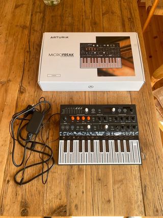 Arturia MicroFreak Sintetizador Algorítmico