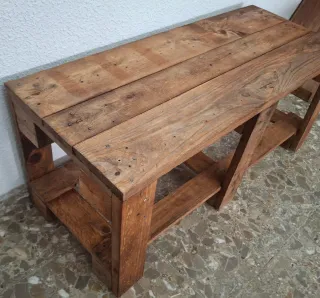 Banco rústico de madera decorativo