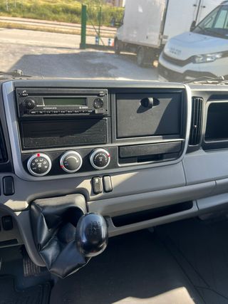 Mitsubishi Canter PAQUETERIA camión furgón 2021