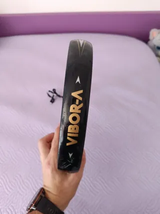Pala de pádel Yarara Edition vibor-a víbora