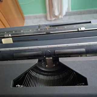 Máquina de escribir Olympia