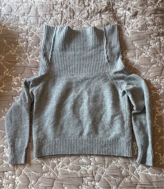 Jersey Pull&Bear sin hombros gris