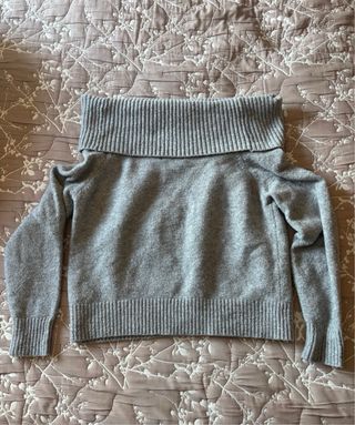 Jersey Pull&Bear sin hombros gris