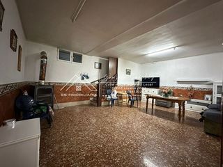 Chalet en venta en Lucena