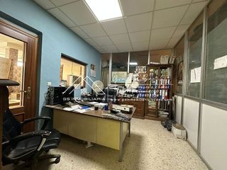 Nave industrial en venta en Lucena