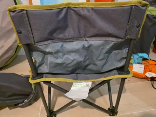 Pack camping Quechua: tienda, sacos, colchonetas