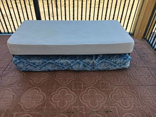 Somier nido azul y morado