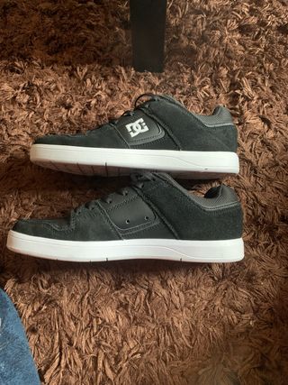 Zapatillas DC Skate Negras nuevas
