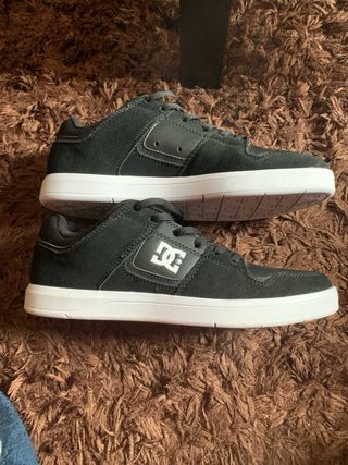 Zapatillas DC Skate Negras nuevas