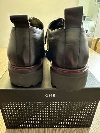 Scarpe stringate nere donna taglia 40,5