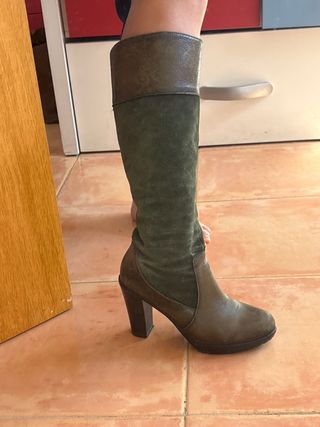 Botas altas verde militar