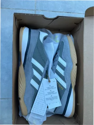 Adidas Gazelle Indoor grises y blancas talla 36