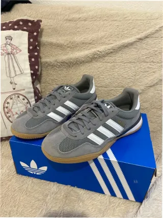 Adidas Gazelle Indoor grises y blancas Talla 38