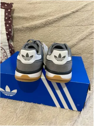 Adidas Gazelle Indoor grises y blancas Talla 38