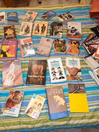 Libros 3 eur unidad. Se hacen lotes.