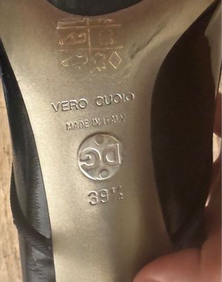 Zapatos charol tacón Dolce & Gabbana negros